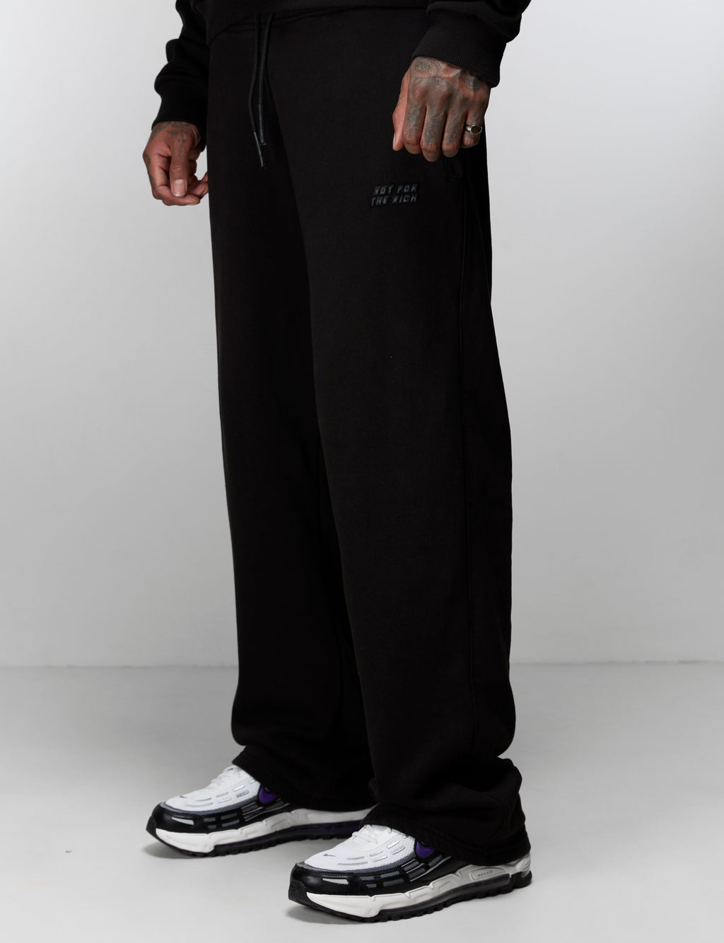 BASIC PUFF DROP JOGGER