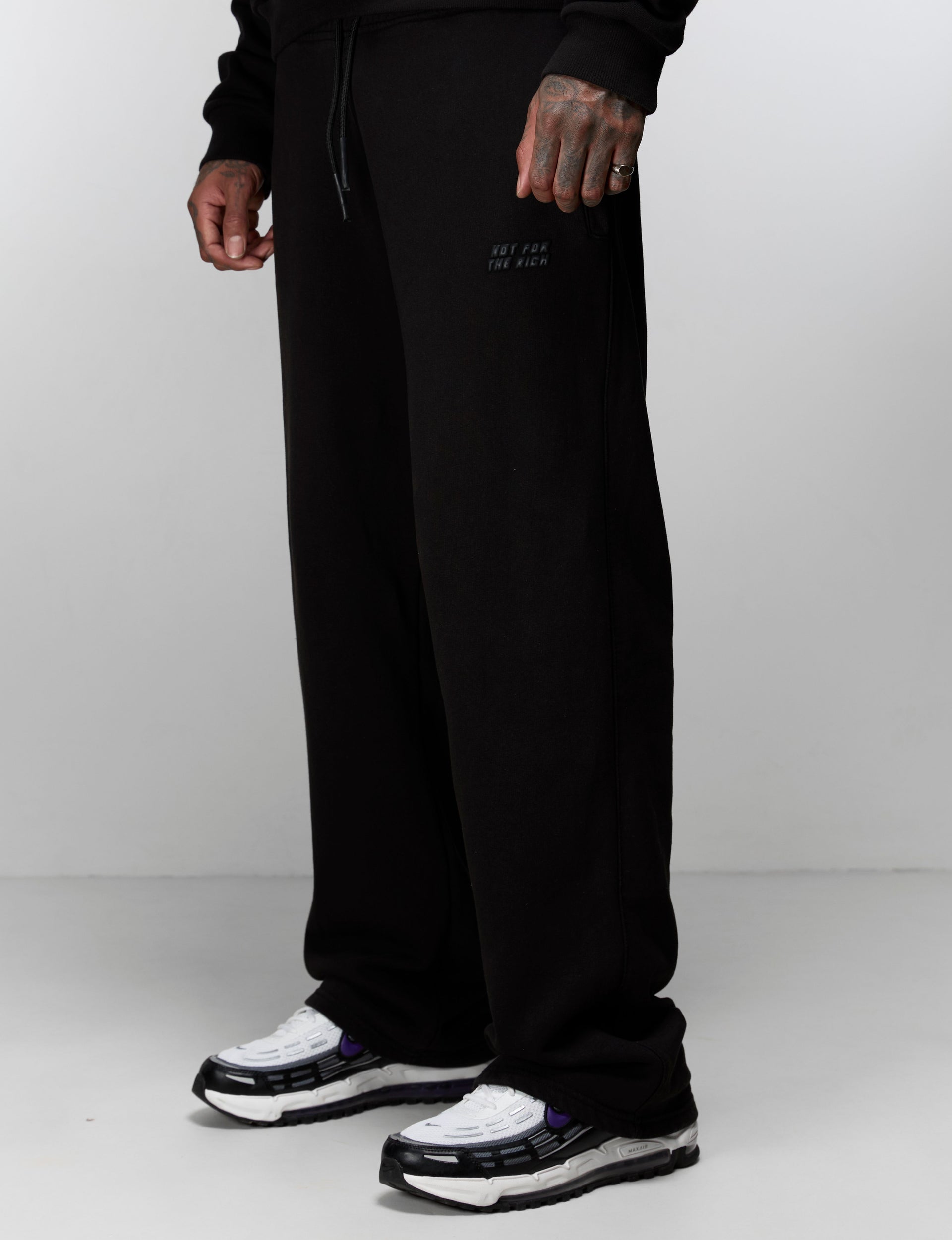 BASIC PUFF DROP JOGGER
