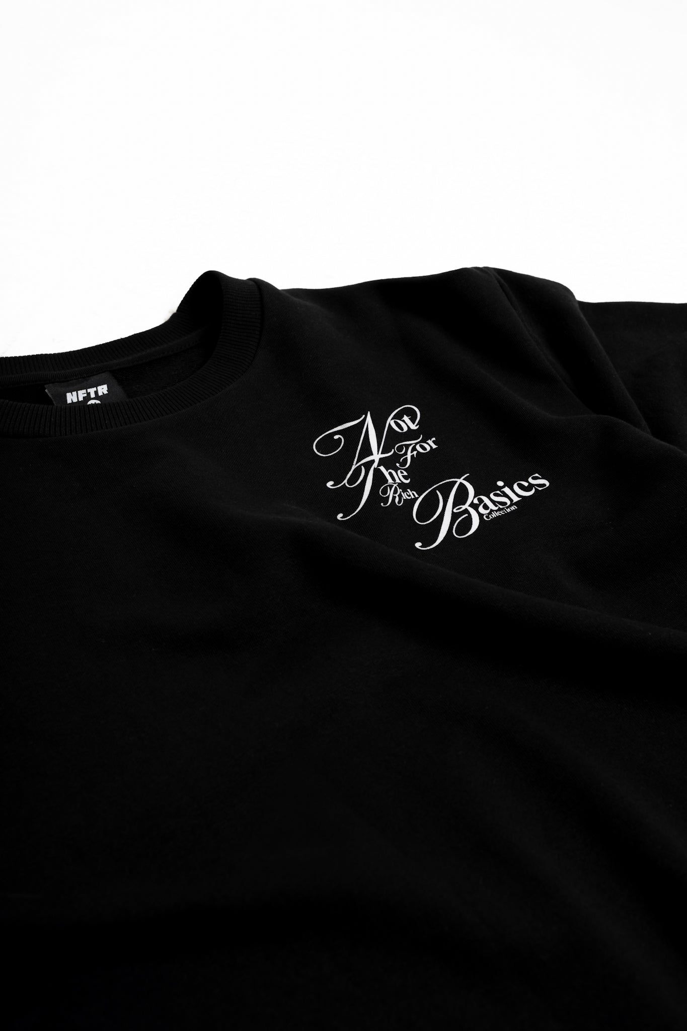 SIGNATURE TEE