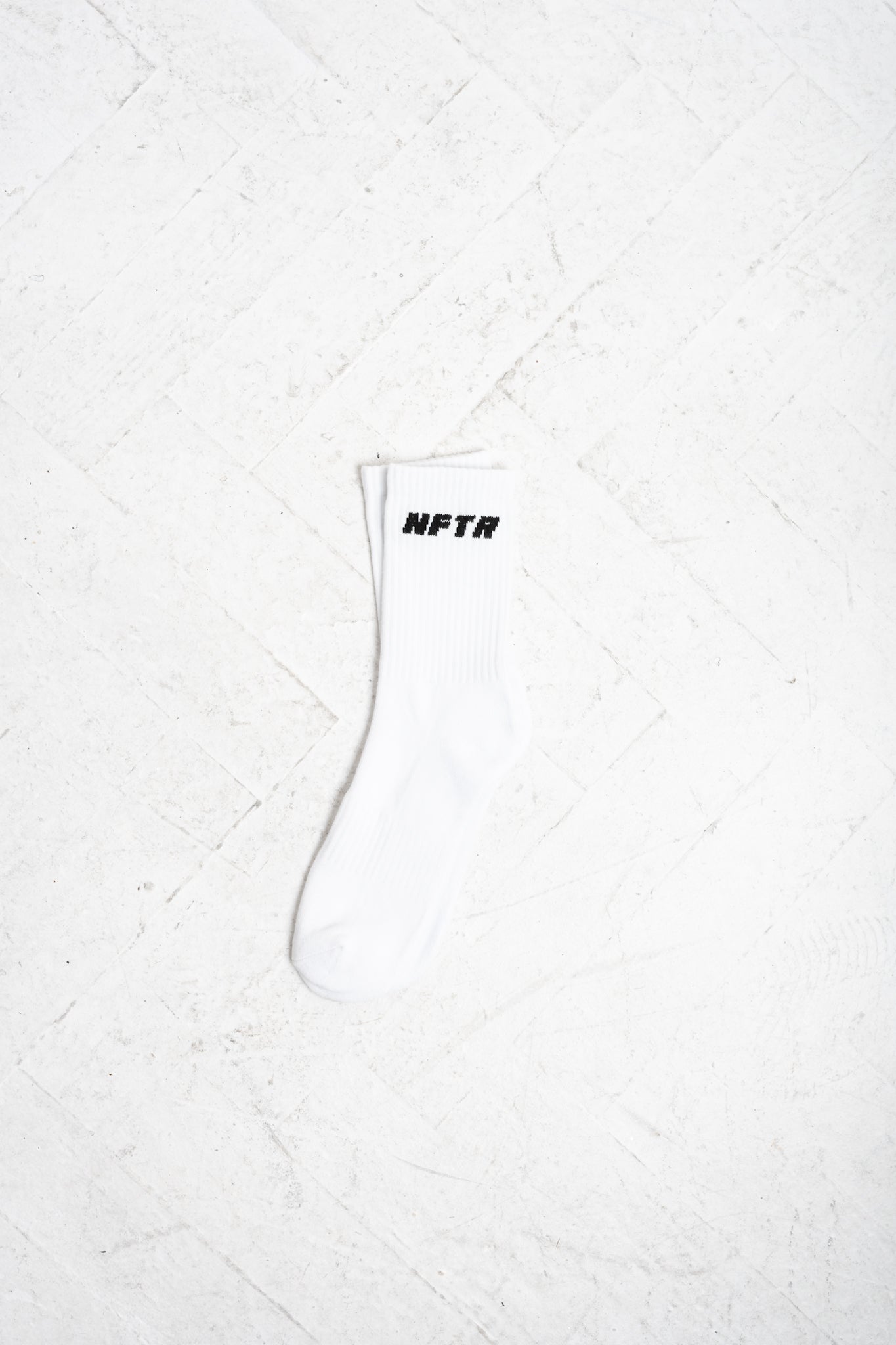 SOCKS - WHITE (2 PAIRS)