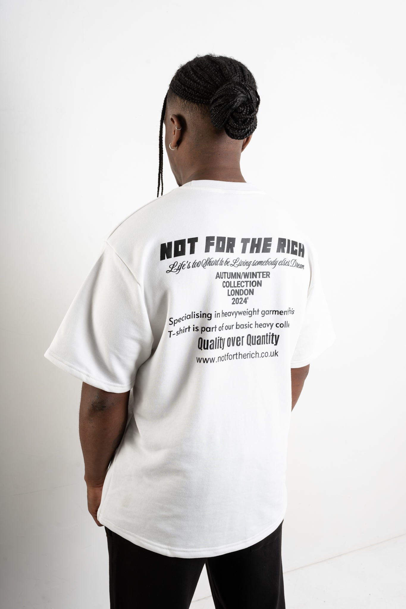 SCRIPT TEE