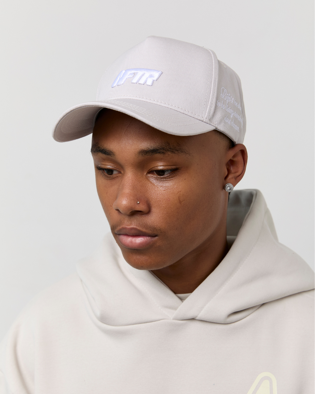 SLOGAN GREY CAP